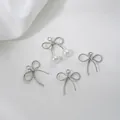 Silver bow-shaped 14K gold filled charms with twisted wire texture and faux pearls - Small (15x16mm) / White Gold