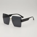 Oversized square sunglasses in black with gold bridge and geometric wide temples - D04 Z-2 / Black Leg/Gray Lens