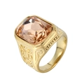 Anello punk vintage da uomo in finitura dorata con grande gemma color champagne - Oro Pesca