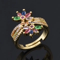 Anello a fiore dorato con zirconi colorati e fascia aperta regolabile per donna - Zircone Colorato 2 Fiori