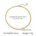 Vista detallada de la cadena de serpiente de 4mm bañada en oro 18k con medidas de largo - Collar de espiga de 4 mm de ancho (HC-N40755-4mm)