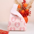 Borsa in maglia rosa e bianca con motivi a cuore e coniglio per regali festivi - Coniglio del Cuore