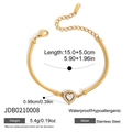 Dettaglio del bracciale a cuore in acciaio inossidabile 18K con zirconi e catena regolabile - Stile Cuore Zirconia (JDB0210008) / Oro