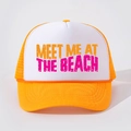 Oranje en witte mesh trucker pet met MEET ME AT THE BEACH print voor de zomer - Verstelbaar / Wit/Oranje