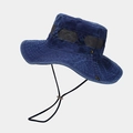 Dettaglio del cappello outdoor blu scuro con pannello a rete e cordino regolabile - Taglia unica / Blu scuro
