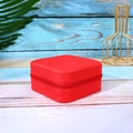 Portable square jewelry box in red leather finish with zipper closure - 10x10x5cm / Red