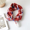 Elegant white satin neck scarf featuring vibrant red and blue daisy flower prints - 7 Cotton - Chrysanthemum Beige