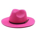 Details des rosaroten Strohhuts mit schwarzem Lederband und goldenen Metallnieten - M (56-58cm) / Fuchsia