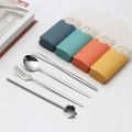 Portable stainless steel cutlery set with colorful storage cases in blue orange and yellow - Type C Silver