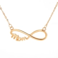 Collar MOM de oro rosa con colgante de infinito y cadena de eslabones en fondo blanco - Oro de 18K / Dorado