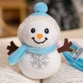 Ciondolo pupazzo di neve in peluche con cappello blu e fiocco di neve ricamato - Blu / 12cm