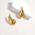Vintage goldene Tropfen-Ohrstecker aus poliertem Edelstahl auf weißem Steinsockel - Gold Großer Tropfen (E905-3)