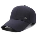 Berretto da baseball blu scuro classico con visiera curva e logo SPORT in metallo - Regolabile / Blu navy