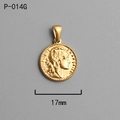 Dettaglio del ciondolo a moneta romana rotonda da 17mm in acciaio inox placcato oro 18K - P-014G