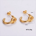 Macro detail of gold knot stud earrings with dimensions 21mm by 16mm and weight 6.30g - Twisted Spiral Studs (AMLEH127)