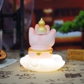 Ornement LED main de lotus rose et gourde dorée sur nuage blanc avec lueur douce - Ornement Lampe Gourde (1223-2)