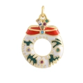 Détail du pendentif couronne de Noël avec finition dorée et gemmes en émail coloré - Couronne de Noël