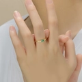 Eleganter S925 Sterlingsilber Ring vergoldet mit grünem Edelstein und Diamantakzenten - US Größe 6 / Gold