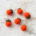 Set of 6 handmade orange wool felt acorns with jute loops for Christmas tree decoration - Pack of 6 (10g) / Orange