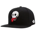 Cappellino snapback nero con ricamo teschio bianco e lingua rossa sulla parte frontale - Taglia unica / Nero