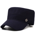 Berretto cadet da uomo blu scuro in cotone con parte superiore piatta e stemma in metallo - Regolabile / Blu navy