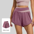 Short de yoga violet crème pour femme avec taille haute croisée et coupe de sport - S / Bas / Violet crème
