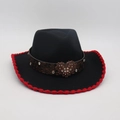 Cappello da cowboy nero in feltro con bordo all'uncinetto rosso e fascia etnica - Taglia unica / Nero Bordo Rosso