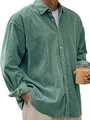 Détail de la texture velours côtelé et des boutons en résine sur chemise chaude homme - S / Hauts / Vert