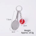 Porte-clés mini raquette de tennis avec balle en feutre rouge et cadre en métal - 2cm Petit / Raquette Argent + Balle Rouge 2cm