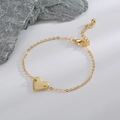 Élégant bracelet avec pendentif cœur doré, chaîne en O réglable et fermoir mousqueton - Lettre Q