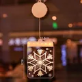 Luce natalizia a sospensione a forma di fiocco di neve con LED a luce calda decorativa - Neve di Natale / Modalità Fissa a Batteria