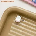 Niedlicher weißer Hasen-Anhänger aus Harz für Haarclips und Bastelarbeiten, 1.5cm x 2cm - Weiße Schweinchen Mini-Clip