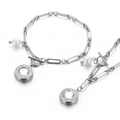 Silbernes Edelstahl-Armband mit Kristall- und Perlenanhänger und T-Bar Verschluss - Stahlfarben Weißer Edelstein-Anhänger-Set (KS139444-Z)