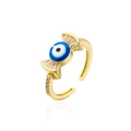 Makroaufnahme des vergoldeten Evil Eye Rings mit blauer Emaille und Zirkonia-Akzenten - Einstellbar Offen / Süßigkeiten-Stil Böser Blick (12370)