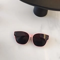 Polarisierte TR90-Kindersonnenbrille in Rosa mit schwarzen Gläsern und Nieten - Rosa