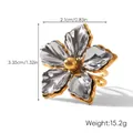Detailed view of bicolor flower ring with size 3.35cm x 2.1cm and weight 15.2g - Exaggerated Floral Style (XZ-R30528)