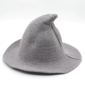 Sombrero de bruja de lana gris de punto grueso con punta curvada y ala ancha de cosplay - Talla única / Gris claro