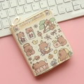 Nahaufnahme der beigen Capybara Geldbörse mit Reißverschluss und Cartoon-Aufdruck - Tägliche Kollektion Wasserschwein