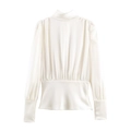 Elegante weiße Satinbluse mit langen Ärmeln, Stehkragen und tailliertem Schnitt - XS / Weiß