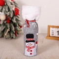 Weinflaschenhülle mit Schneemann-Motiv aus grauem Filz mit Kunstfell und rotem Schleifenband - Schneemann-Stil