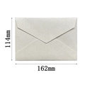 Ivory textured envelope 162x114mm with leather grain pattern and classic V-flap - Plain Style / Off White