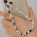 Cordon de téléphone en perles acryliques noires et blanches avec motifs cœur et sourire - ZSZC13-Style Smiley Cœur Noir Blanc