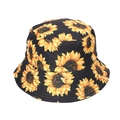 Dettaglio delle cuciture sulla tesa del cappello a secchiello nero con motivo a girasoli - Cappello da Pescatore con Girasoli