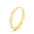 Anillo minimalista de acero inoxidable dorado mate con elegantes líneas diagonales - US 6 / Dorado