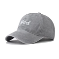 Casquette de baseball en coton délavé gris avec broderie Blessed blanche style rétro - Blessed Gris