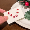 Set de tres pares de pendientes rojos con caracteres Xi y forma de abanico en tarjeta - Juego de Pendientes de Botón Estilo Antiguo de Carácter Auspicioso Rojo (A1442红)