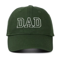 Détail de la broderie DAD blanche sur une casquette de baseball vintage en coton vert - Vert Militaire DAD