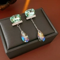 Detail of silver drop earrings with light green square crystal and iridescent pendants - Silver Needle - Water Drop Tassel Style / Green