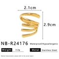 Macro-opname van de 18K vergulde spiraalring met details over afmetingen en textuur - Verstelbaar Open / Gouden Meerlaagse Spiraal Stijl (NB-R24176)