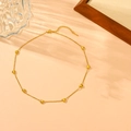 Collar de acero inoxidable dorado con múltiples dijes de corazón delicados y elegantes - Collar de Corazón (B109) / Dorado